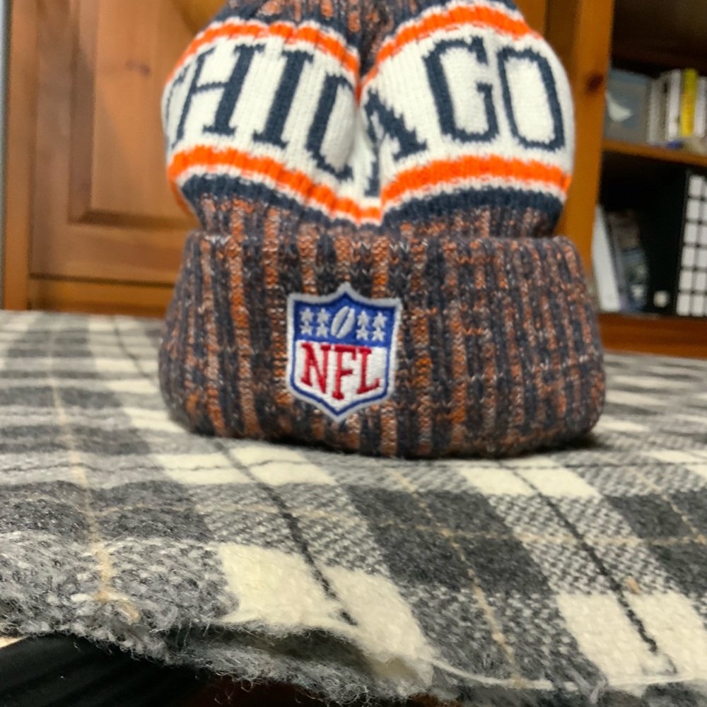 New Era Chicago Bears Knit Hat - Navy, Orange, White - Picture 4 of 7